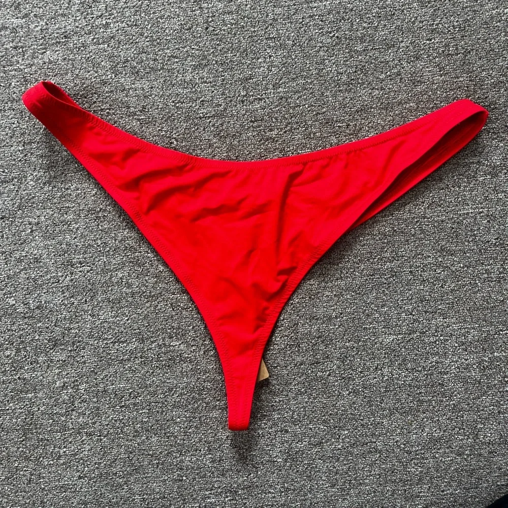 NWT Skims Ruby‎ Red Thong Bikini Bottom Size 4x